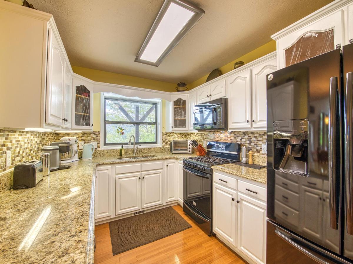 Bonnie View 21 - Amazing Smoky Mountain Retreat With Beautiful Scenic Views! Home Maggie Valley Exteriér fotografie