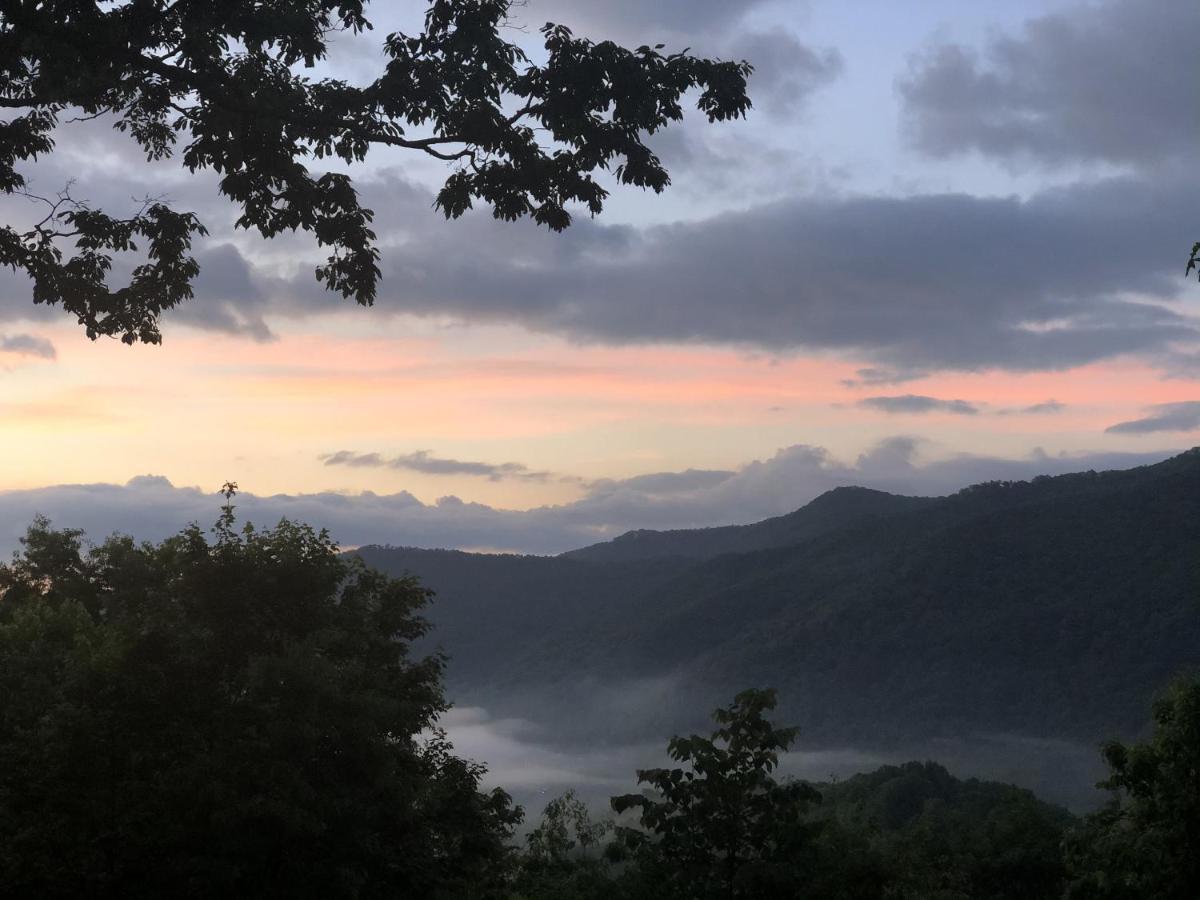 Bonnie View 21 - Amazing Smoky Mountain Retreat With Beautiful Scenic Views! Home Maggie Valley Exteriér fotografie